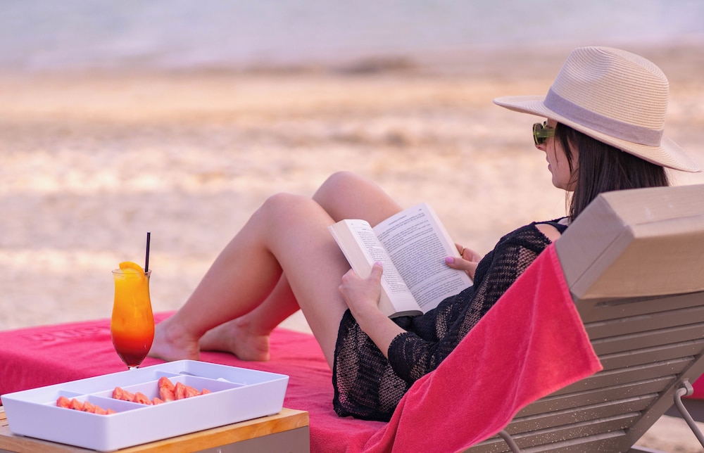 Beach Rotana — Beach in Abu Dhabi