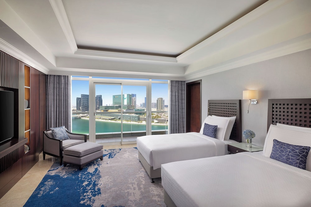 Beach Rotana — Hotel rooms in Abu Dhabi