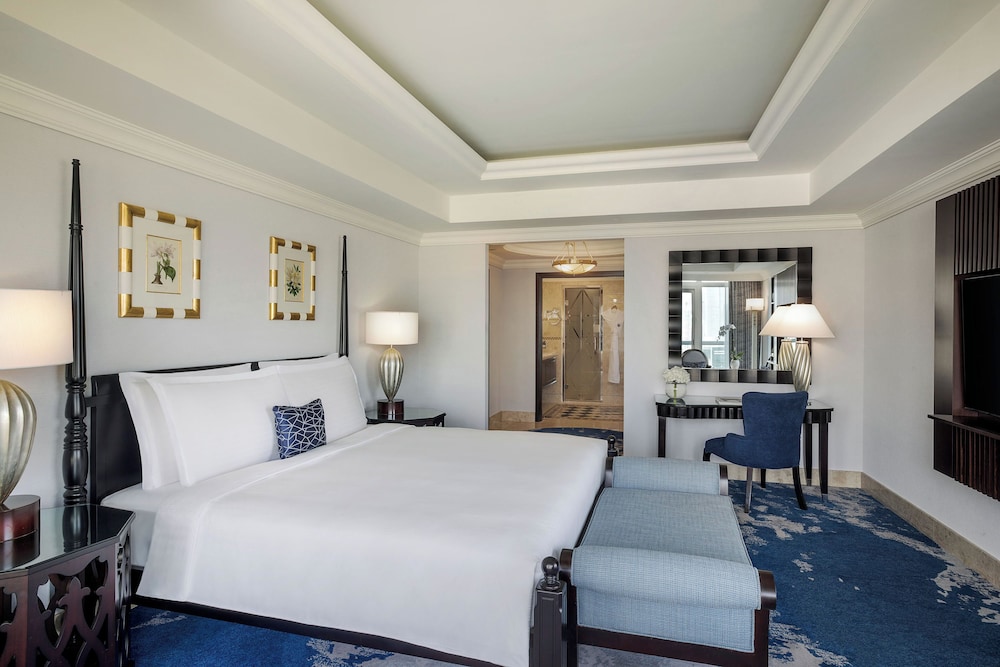 Beach Rotana — Hotel rooms in Abu Dhabi