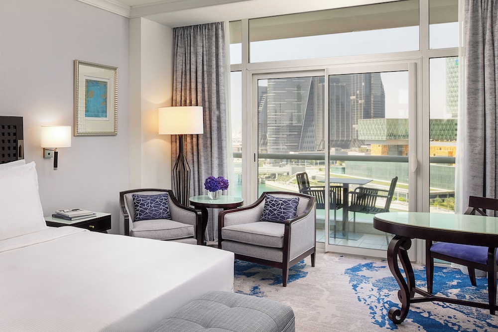 Beach Rotana — Hotel rooms in Abu Dhabi