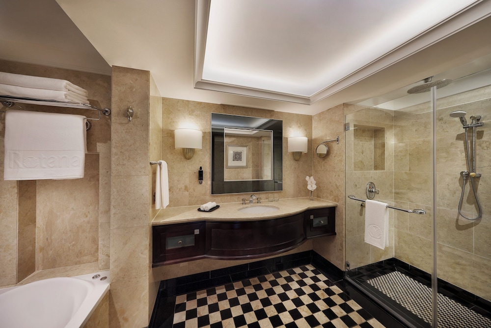 Beach Rotana — Hotel rooms in Abu Dhabi