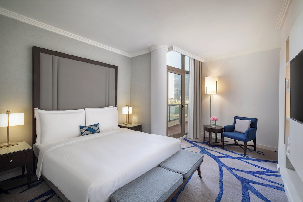 Beach Rotana — Hotel rooms in Abu Dhabi