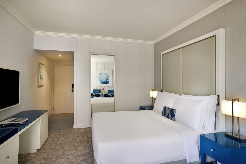 Beach Rotana — Hotel rooms in Abu Dhabi