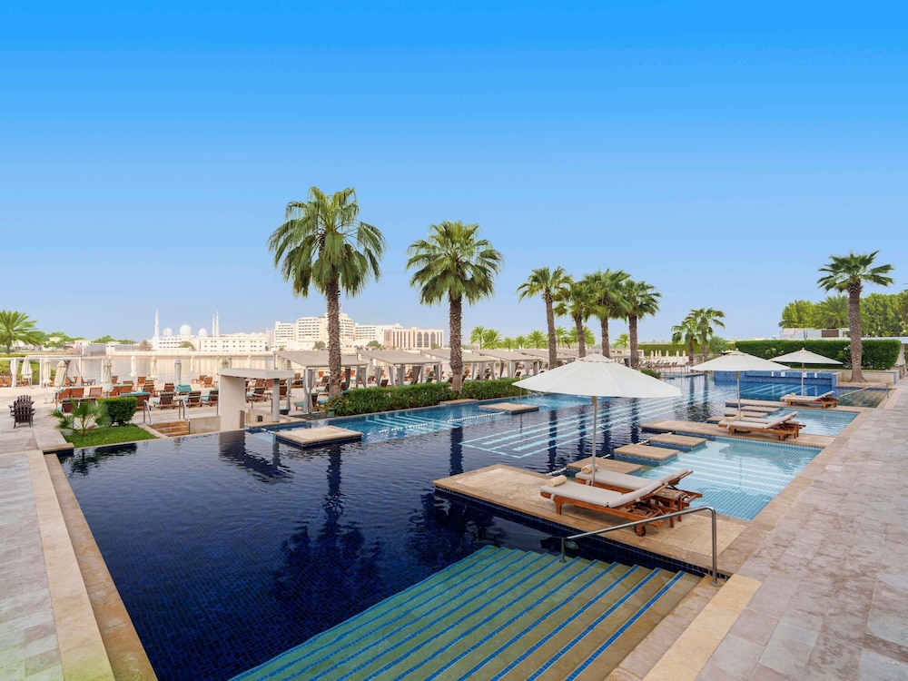 Fairmont Bab Al Bahr — Swimming pool in Abu Dhabi