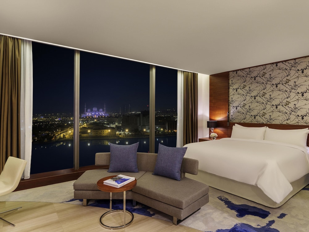 Fairmont Bab Al Bahr — Hotel rooms in Abu Dhabi
