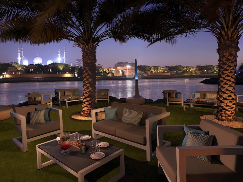 Fairmont Bab Al Bahr — Restaurant & bars in Abu Dhabi