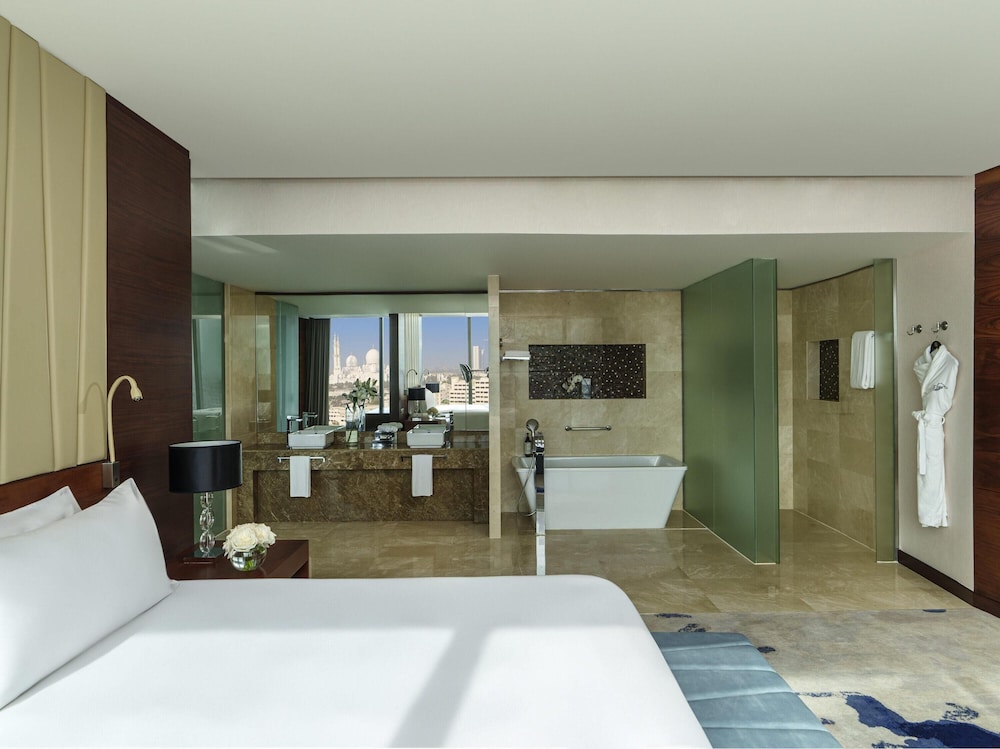 Fairmont Bab Al Bahr — Hotel rooms in Abu Dhabi