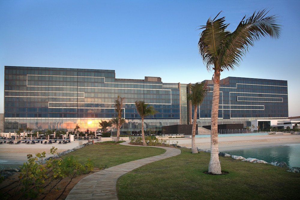 Fairmont Bab Al Bahr — Hotel building in Abu Dhabi