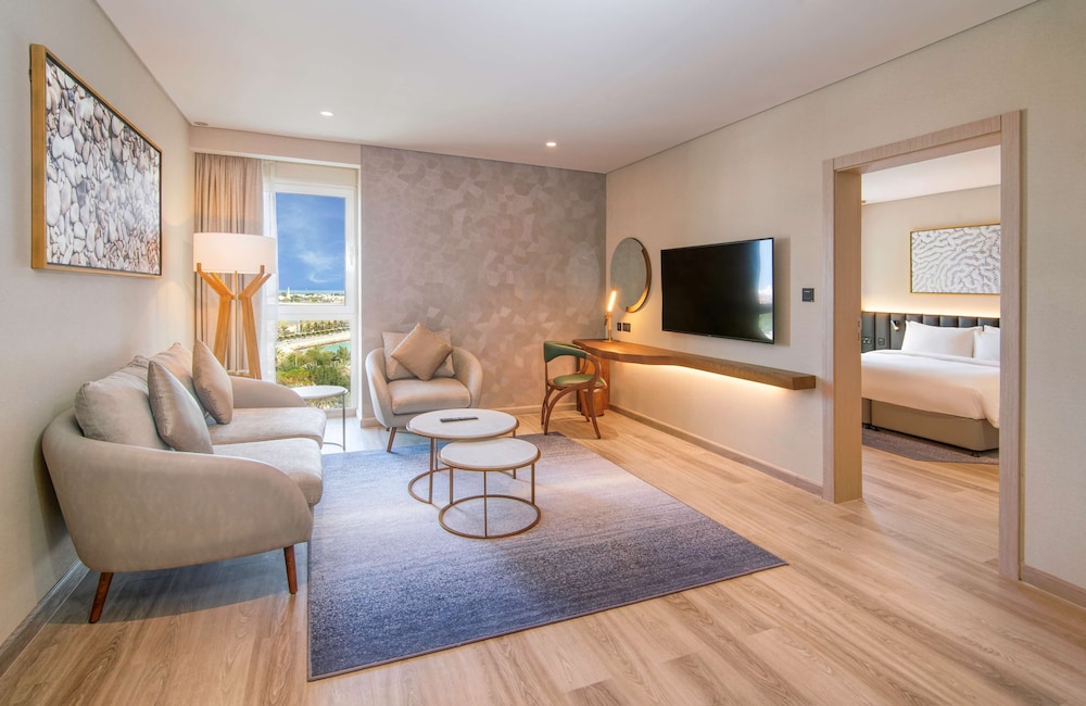 Radisson Blu Hotel & Resort, Abu Dhabi Corniche — Hotel rooms in Abu Dhabi