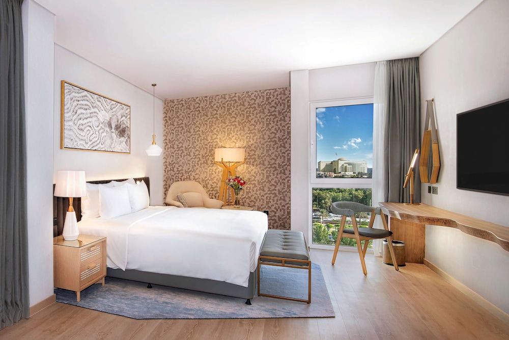 Radisson Blu Hotel & Resort, Abu Dhabi Corniche — Hotel rooms in Abu Dhabi
