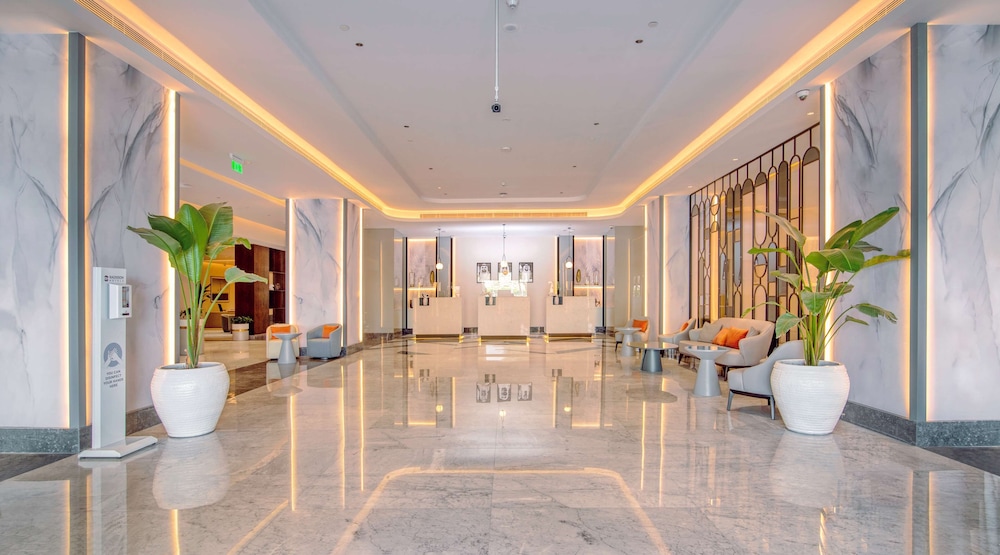 Radisson Blu Hotel & Resort, Abu Dhabi Corniche — Hotel building in Abu Dhabi