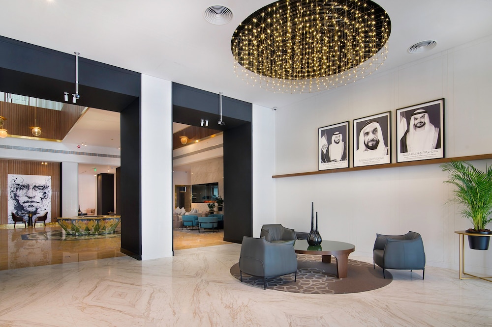 Le Méridien Abu Dhabi Resort — Restaurant & bars in Abu Dhabi