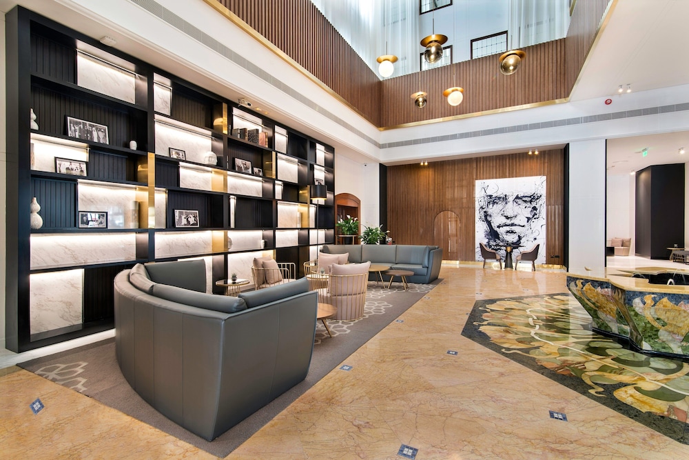 Le Méridien Abu Dhabi Resort — Hotel building in Abu Dhabi