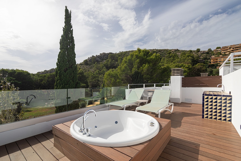 Cabot Las Velas Apartments — Spa in Puerto Pollensa, Balearic Islands