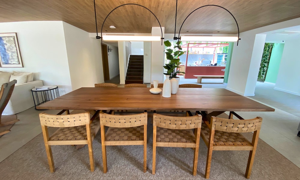 Cabot Las Velas Apartments — Restaurant & bars in Puerto Pollensa, Balearic Islands