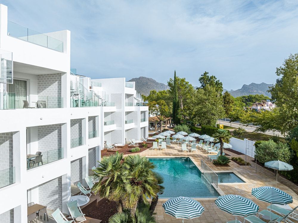 Cabot Las Velas Apartments image