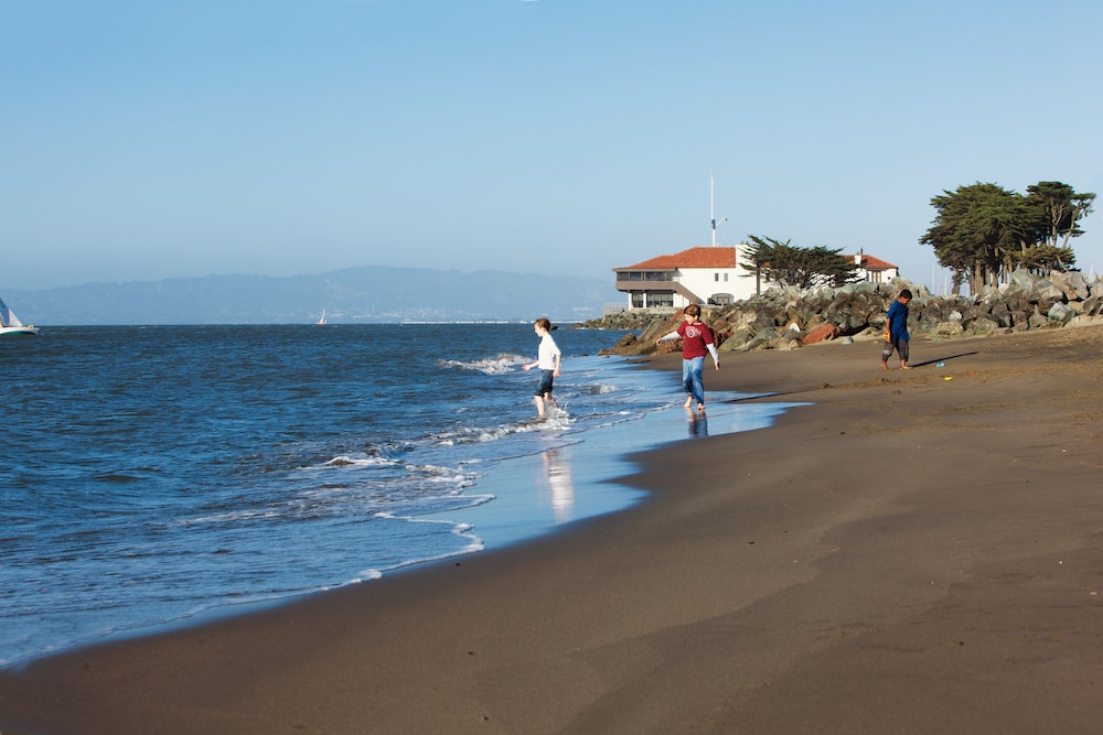 Executive Hotel Vintage Court — Beach in San Francisco, California