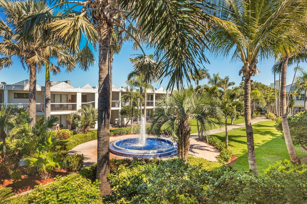 The Beachcomber — Hotel building in Treasure Island, Florida