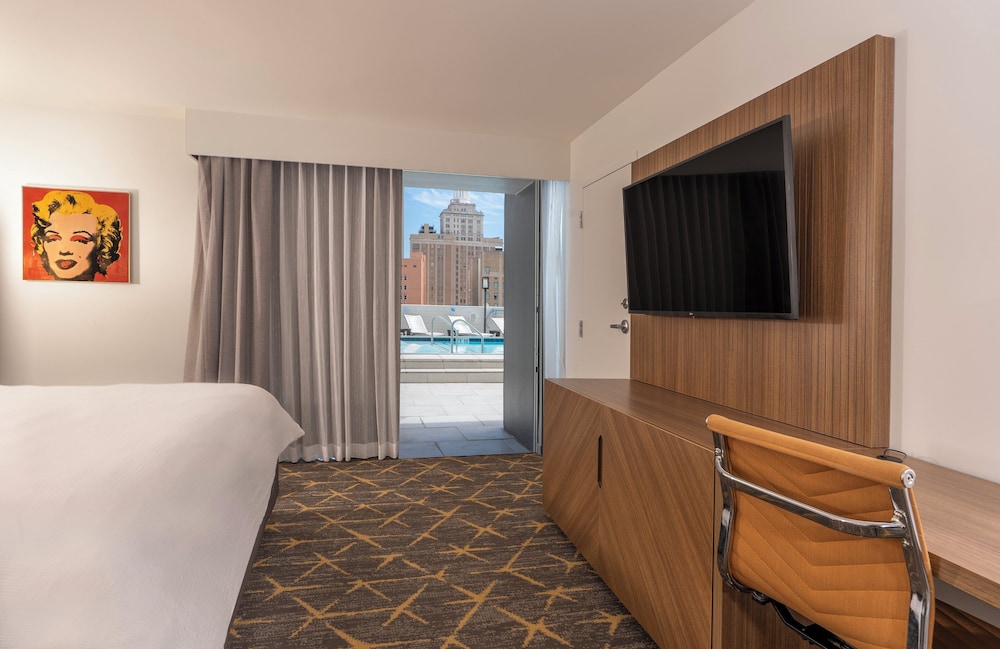 Holiday Inn New Orleans - Downtown Superdome by IHG — Hotel rooms in New Orleans, Louisiana