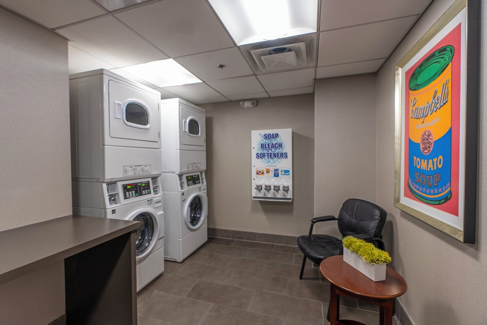 Holiday Inn New Orleans - Downtown Superdome by IHG — Hotel building in New Orleans, Louisiana