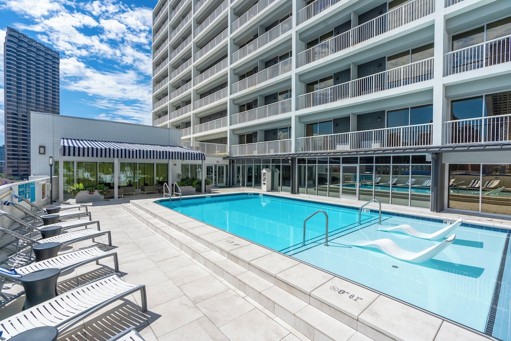 Holiday Inn New Orleans - Downtown Superdome by IHG — Swimming pool in New Orleans, Louisiana