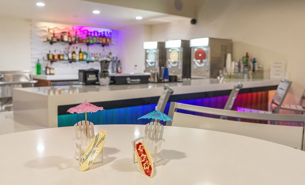 Holiday Inn New Orleans - Downtown Superdome by IHG — Restaurant & bars in New Orleans, Louisiana