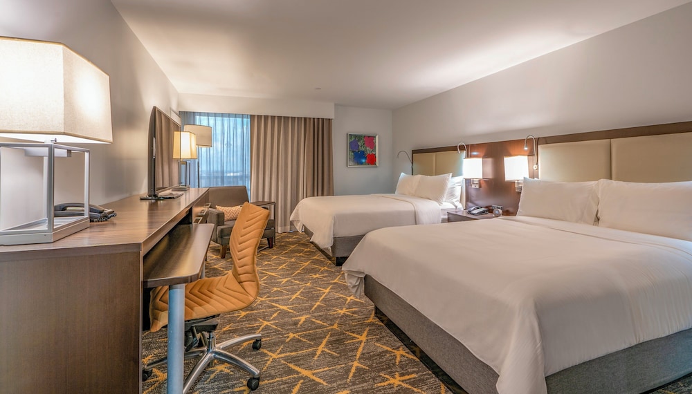 Holiday Inn New Orleans - Downtown Superdome by IHG — Hotel rooms in New Orleans, Louisiana