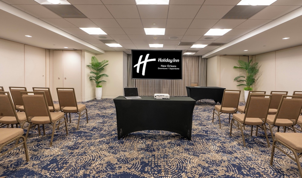 Holiday Inn New Orleans - Downtown Superdome by IHG — Hotel building in New Orleans, Louisiana