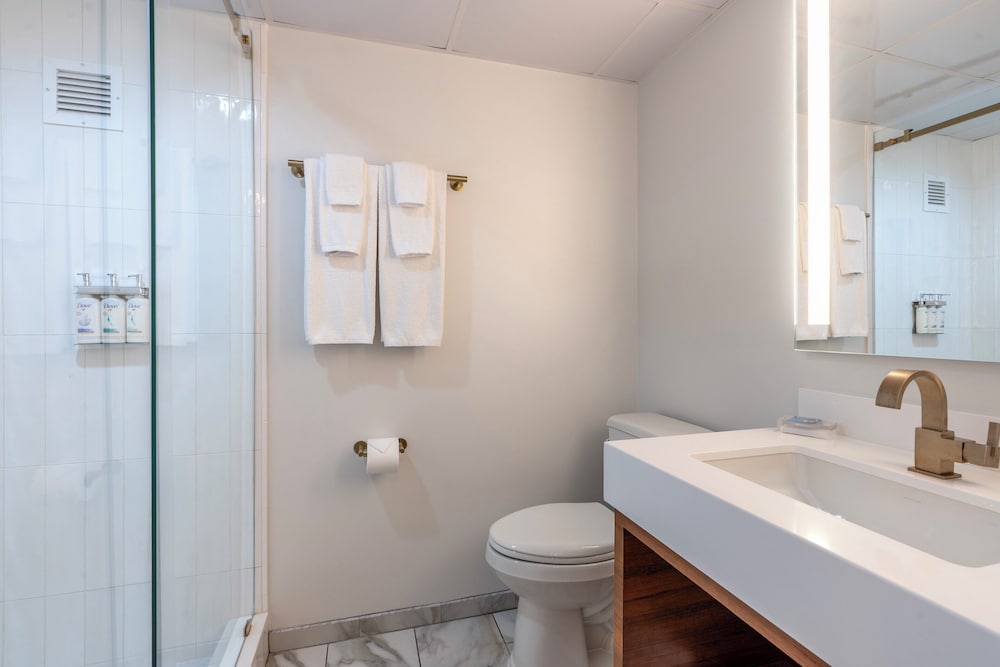 Holiday Inn New Orleans - Downtown Superdome by IHG — Hotel rooms in New Orleans, Louisiana