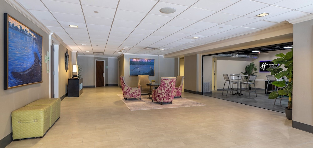 Holiday Inn New Orleans - Downtown Superdome by IHG — Hotel building in New Orleans, Louisiana