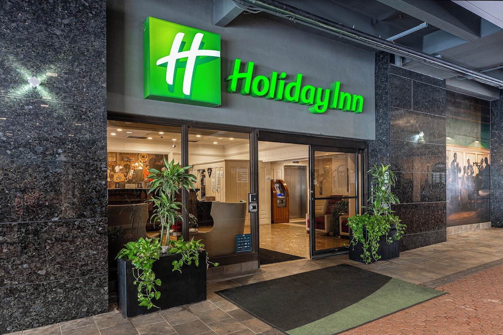 Holiday Inn New Orleans - Downtown Superdome by IHG — Hotel building in New Orleans, Louisiana