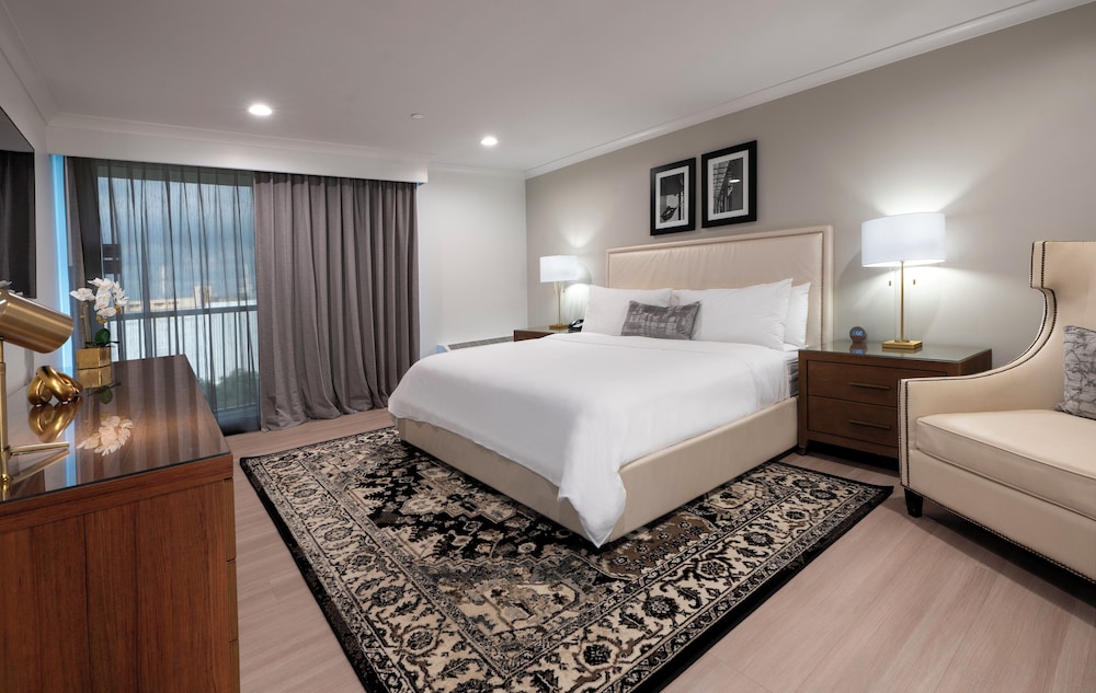 Holiday Inn New Orleans - Downtown Superdome by IHG — Hotel rooms in New Orleans, Louisiana