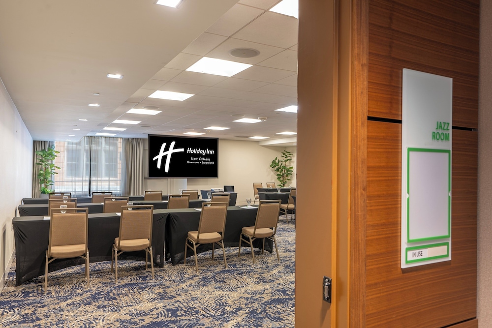 Holiday Inn New Orleans - Downtown Superdome by IHG — Hotel building in New Orleans, Louisiana