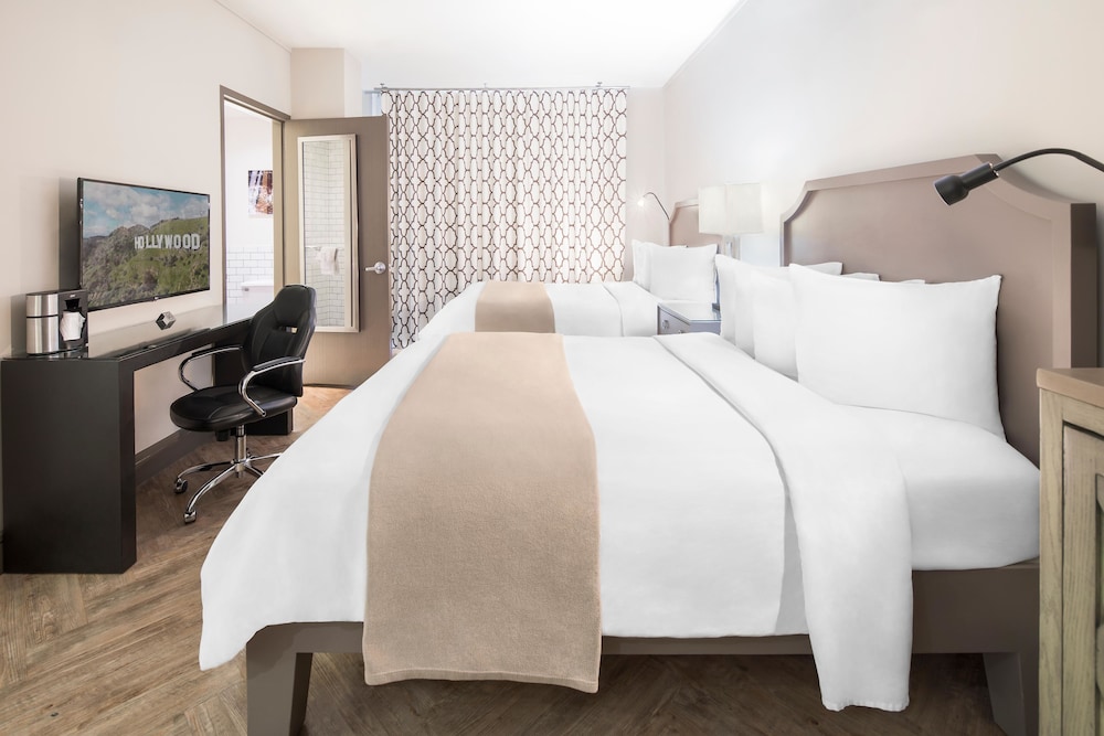 Hollywood Hotel — Hotel rooms in Los Angeles, California