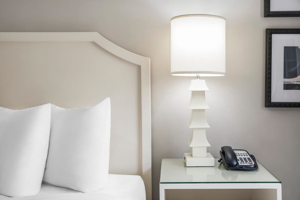 Hollywood Hotel — Hotel rooms in Los Angeles, California