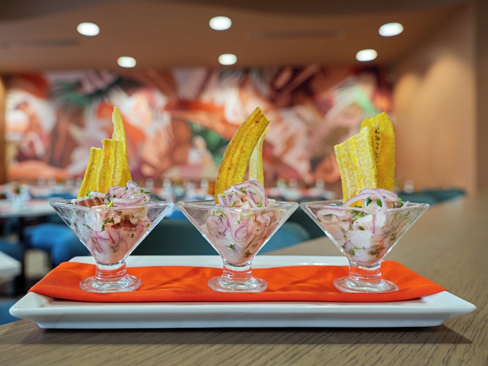 voco Sarasota by IHG — Restaurant & bars in Sarasota, Florida