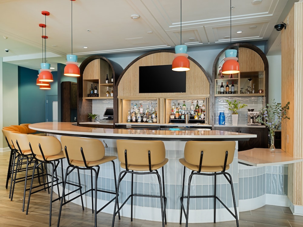 voco Sarasota by IHG — Restaurant & bars in Sarasota, Florida