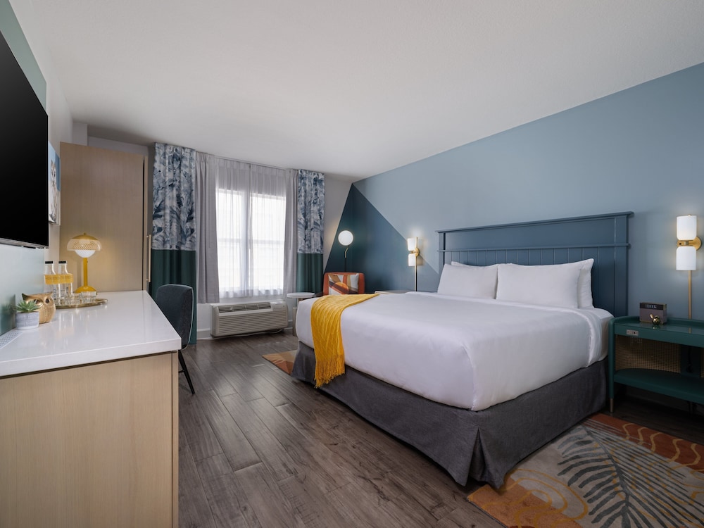 voco Sarasota by IHG — Hotel rooms in Sarasota, Florida