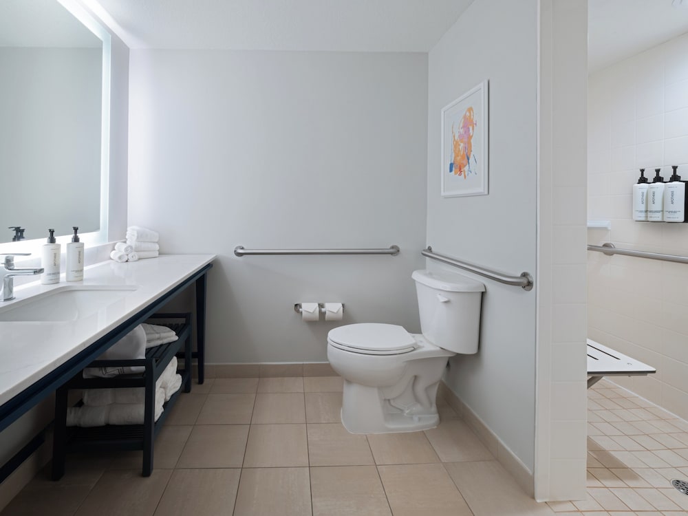 voco Sarasota by IHG — Hotel rooms in Sarasota, Florida