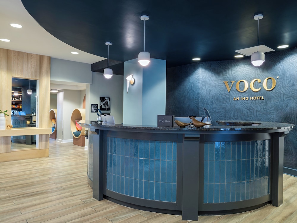 voco Sarasota by IHG — Hotel building in Sarasota, Florida