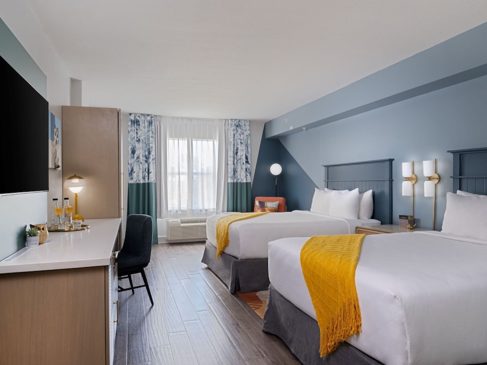 voco Sarasota by IHG — Hotel rooms in Sarasota, Florida