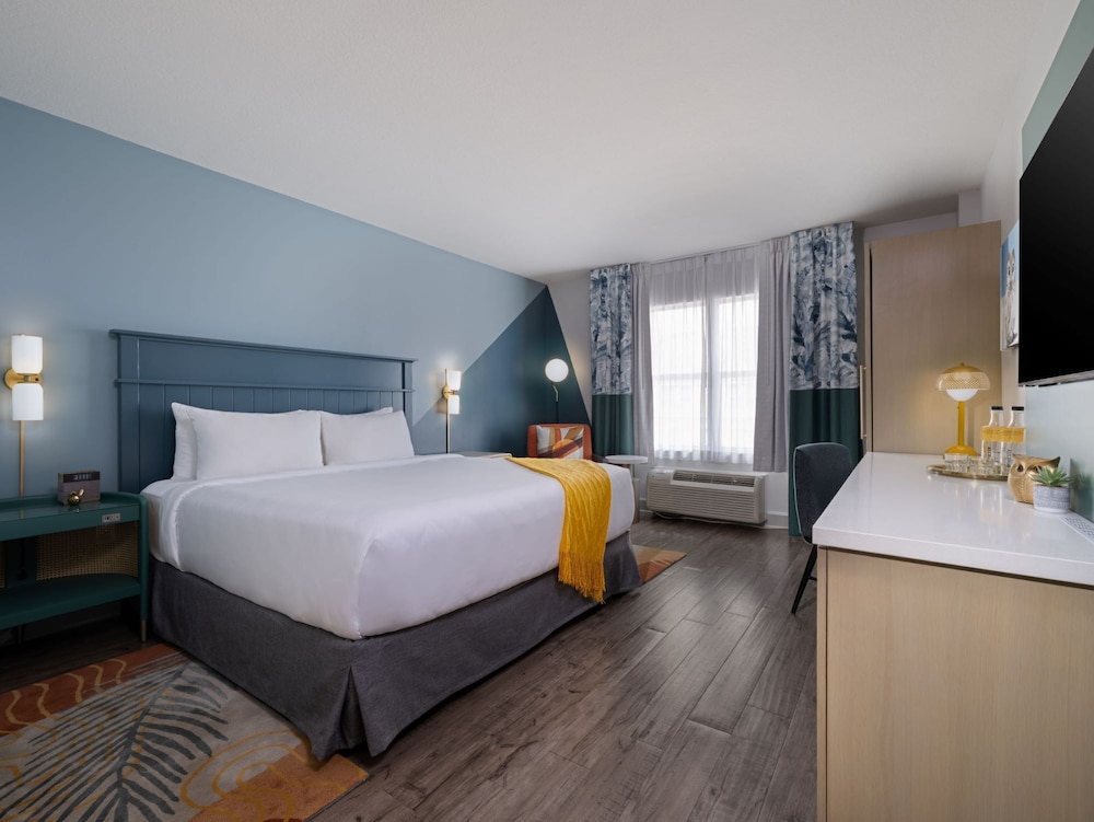 voco Sarasota by IHG — Hotel rooms in Sarasota, Florida