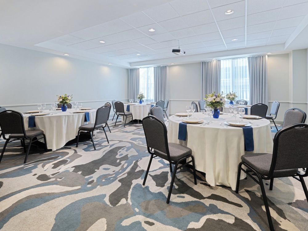 voco Sarasota by IHG — Hotel building in Sarasota, Florida