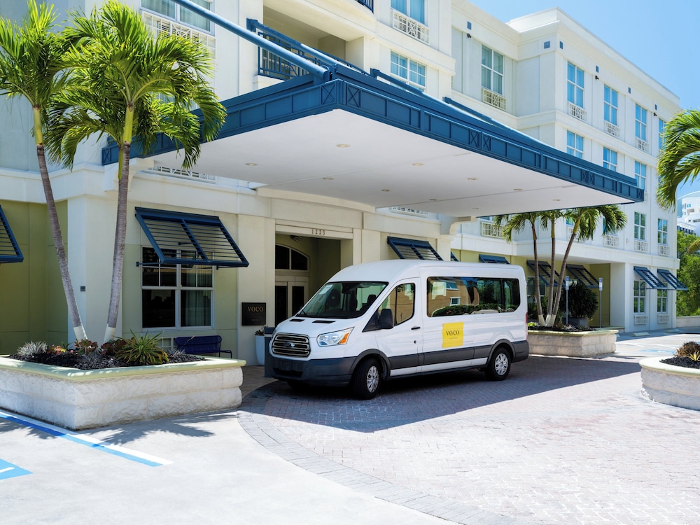 voco Sarasota by IHG — Hotel building in Sarasota, Florida