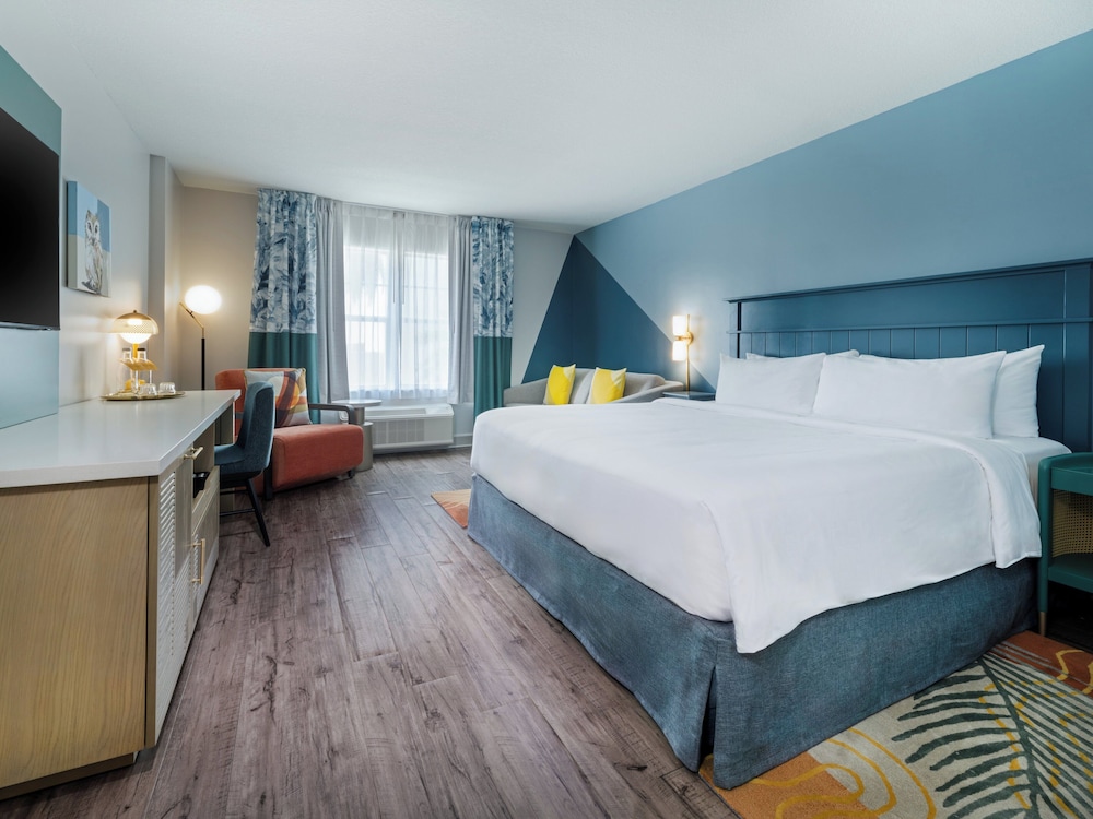 voco Sarasota by IHG — Hotel rooms in Sarasota, Florida