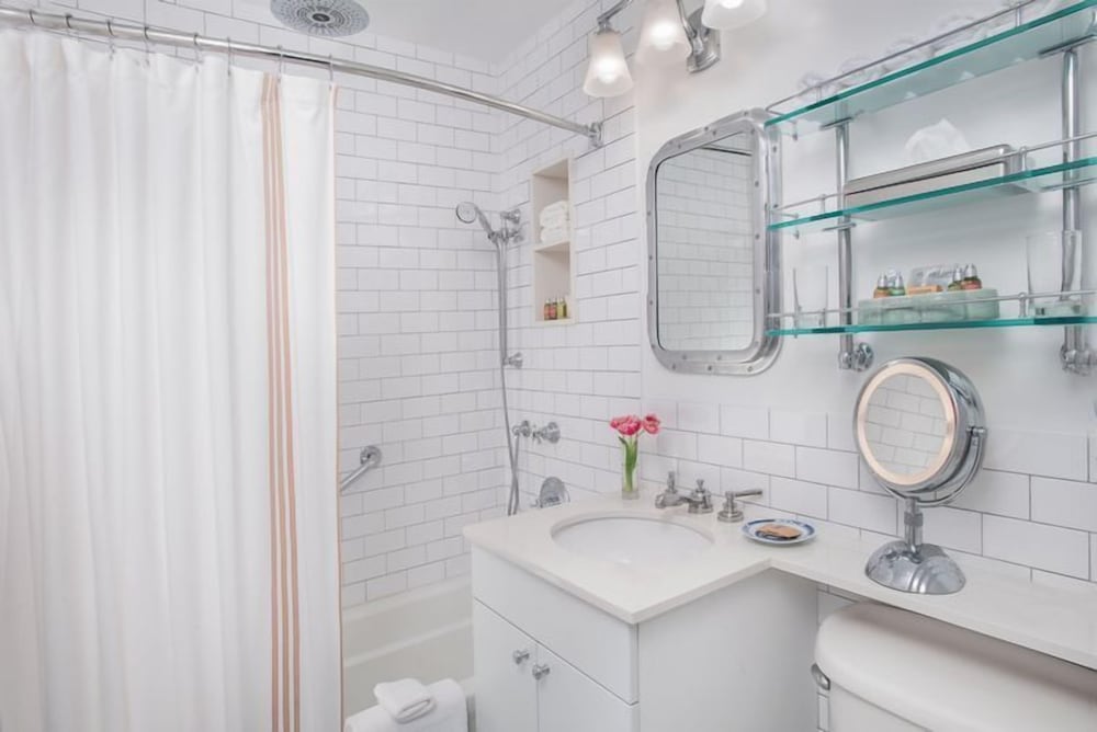 The Kimberly Hotel — Hotel rooms in New York City, New York State