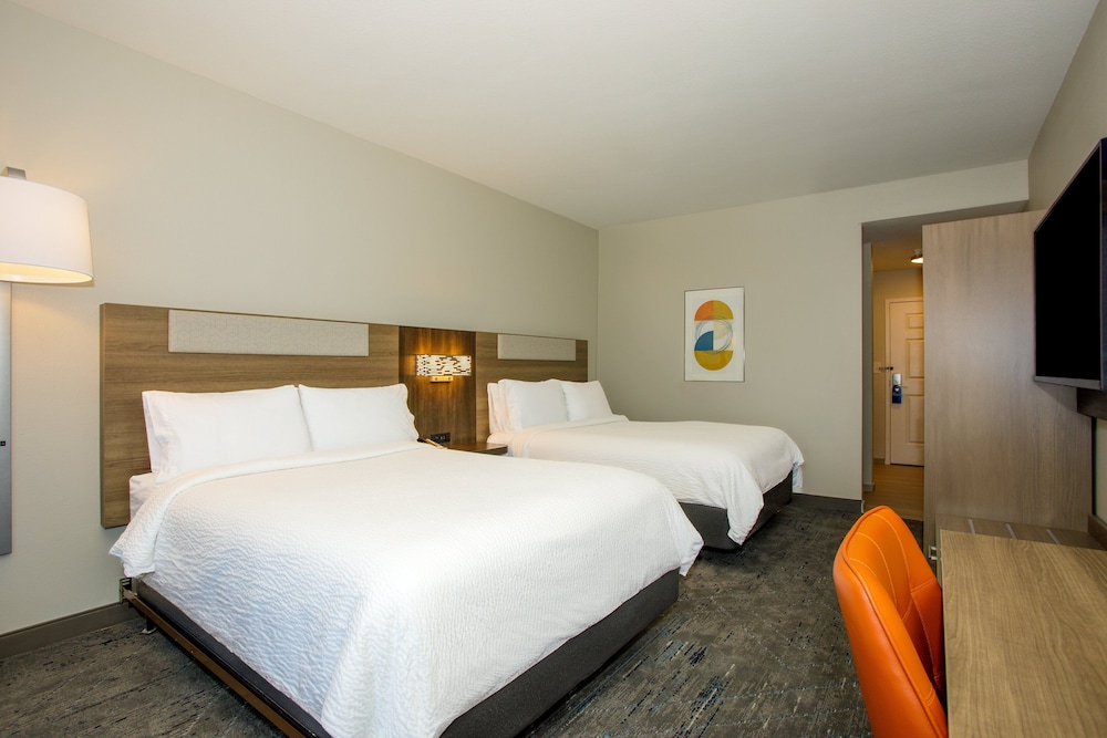 Holiday Inn Express Tampa N I-75 - University Area by IHG — Hotel rooms in Tampa, Florida