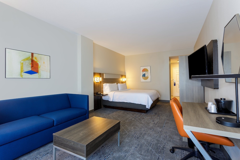 Holiday Inn Express Tampa N I-75 - University Area by IHG — Hotel rooms in Tampa, Florida