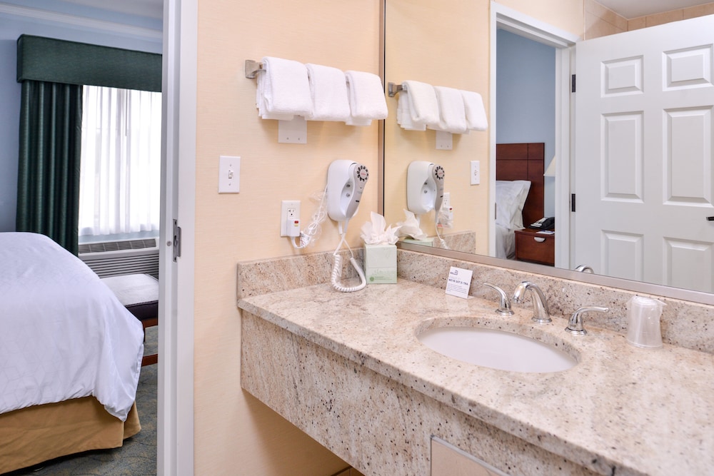 Holiday Inn Express Tampa N I-75 - University Area by IHG — Hotel rooms in Tampa, Florida