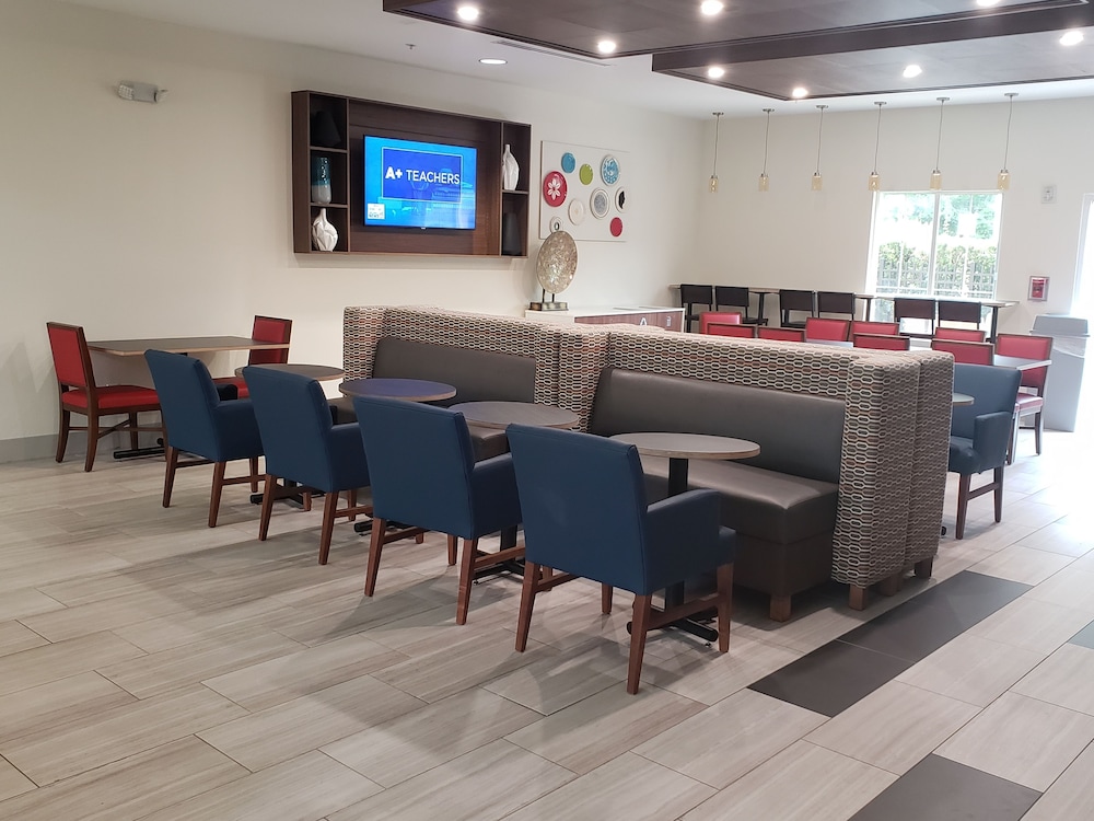 Holiday Inn Express Tampa N I-75 - University Area by IHG — Restaurant & bars in Tampa, Florida